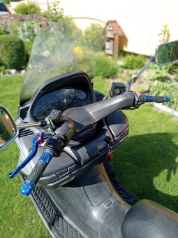 Predám Suzuki Burgman 400 - 8