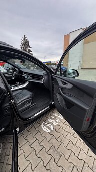 Predám Audi Q7 - 8