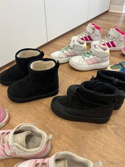 Nádherne tenisky od 25-28 - 8