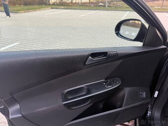 Volkswagen Passat Variant 1,6 TDI R-LINE - 8