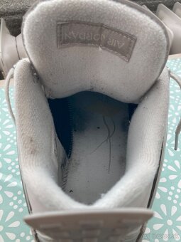 Jordan 4 - 8