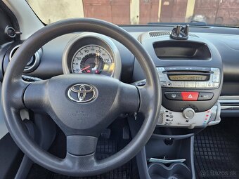 Toyota Aygo 1.0 benzín 95000km - 8