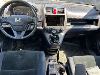 Honda CR-V 2.2 diesel MT/6 - 8