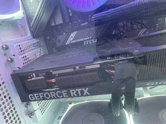 Herný počítač AMD Ryzen 7 9800X3D / RTX 4070 Super / 32 RAM - 8