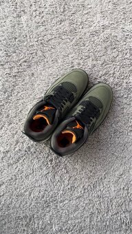 Air Jordan 4 Retro OG Undefeted (2025) - 8