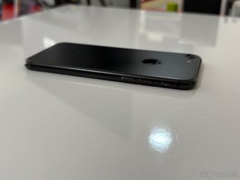 iPhone 7 32GB Black velmi dobry stav - 8