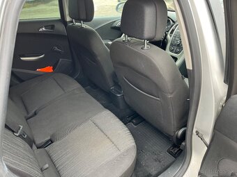 Predám Opel Astra J - 8