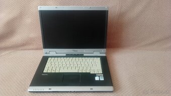 Amilo pro v3505 na nahradne diely - 8