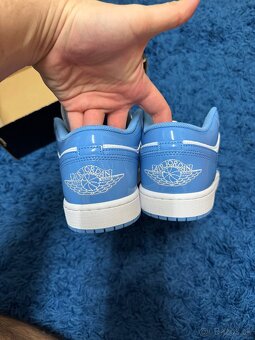 Nike Air Jordan 1 Low SE - 8