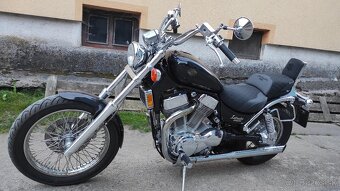 Suzuki VS 1400 Intruder - 8