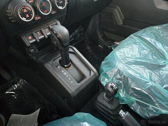 2025 Suzuki Jimny 5 dverový 5 miestny 4x4 - 8