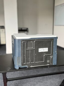 HP Color LaserJet CP3525n - 8