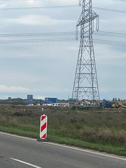 Investičná príležitosť 15 km od továrne na batérie - 8
