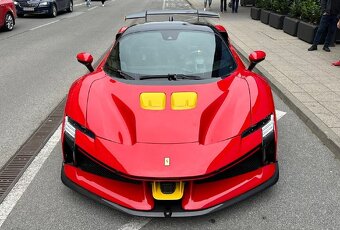 Ferrari SF90 XX Stradale | MR Collection 1/18 - 8