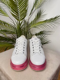 Kožené sneakersy Karl Lagerfeld Kapri Kushion KL62689-01I - 8
