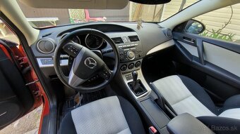 Mazda 3 - 8