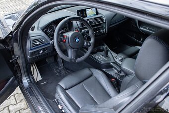 BMW M240i xDrive - 8