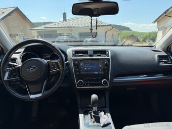 Predám Subaru Outback 2.5i - 8