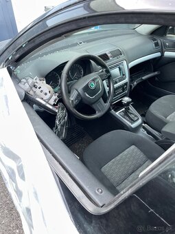 Octávia Combi 1.6TDI 77KW,2010,DSG,Havarované - 8