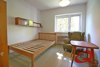 DVOJGENERAČNÝ RODINNÝ DOM V IVANKE PRI DUNAJI - 8
