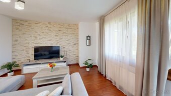 Novostavba + objekt s podnikateľským potenciálom na pozemku - 8