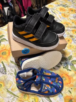 Tenisky Adidas 22 - 8