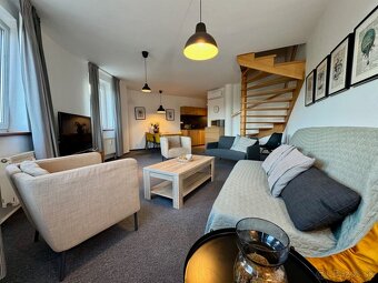 Veľkometrážny 3-izbový mezonetový apartmán v Bešeňovej - 8