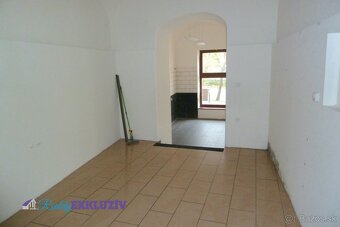 Na prenájom obchodný priestor v centre mesta Lučenec - 8