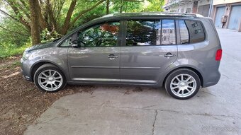 Predam Wollkswagen Touran 2.0 TDI 7 miestny - 8