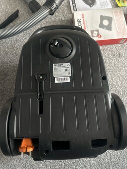 Sencor SVC 8300TI hepa filter vreckový vysávač zánovný - 8