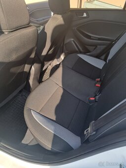 Hyundai i20 - 8