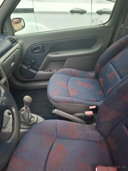 Renault clio tmavo Modré - 8