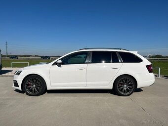 Škoda Octavia Combi 2.0 TDI RS DSG - 8