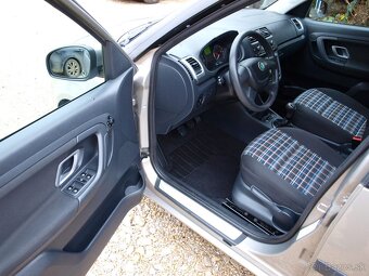 Škoda Roomster 1.2 TSI Comfort - 8