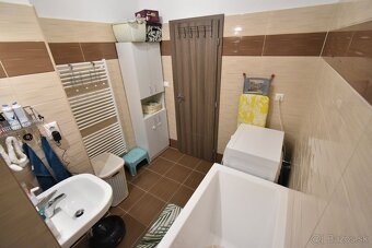 Slovenský Grob: 1 izbový byt s parkovacím státim - 8
