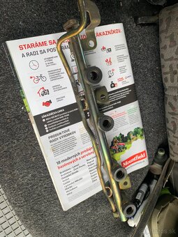 Predam vstrekovace a rampu na nissan almera - 8