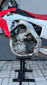 Honda CRF 250 r - 8
