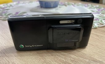 Sony Ericsson K800i č.1 - 8