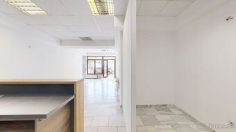 Obchodný priestor v centre Trnavy – ideálny pre vaše podnik - 8