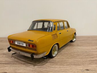 Škoda 100 1:8 DeAgostini - 8