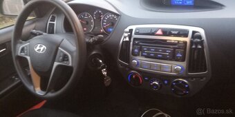 Hyundai i20 1.1 CRDi - 8