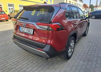 Toyota Rav4 2,5 Hybrid 4WD Executive e-CVT hybridní automat - 8