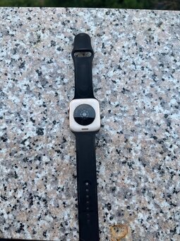 Apple Watch SE ( 2. generácia ) - veľmi dobrý stav - 8