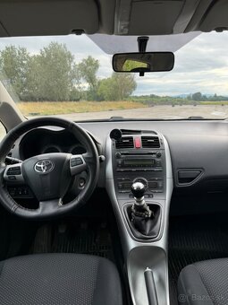 Toyota Auris 1.4 D-4D 5D L 66kw - 8