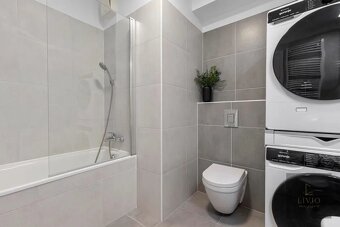 Svetlý a elegantný 2-izbový byt s úžasným výhľadom a štýlom - 8