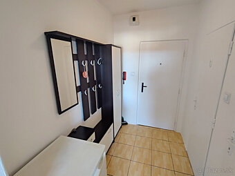 Garsónka s Lodžiou, krásnym výhľadom, blíz.CENTRA, Karpatská - 8