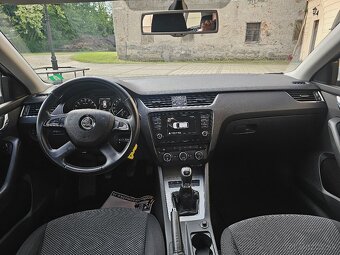Škoda Octavia Combi 1.6 TDI M5 Elegance Navi Ťažné R16 - 8