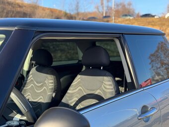 MINI Cooper One - 8