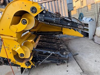 Kukuřičný adaptér 8 řádků, sklopný. 8x75 rok výroby 2021 - 8