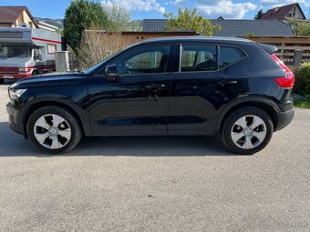 Volvo XC40 D3 Momentum A/T -- 2020 - - 8